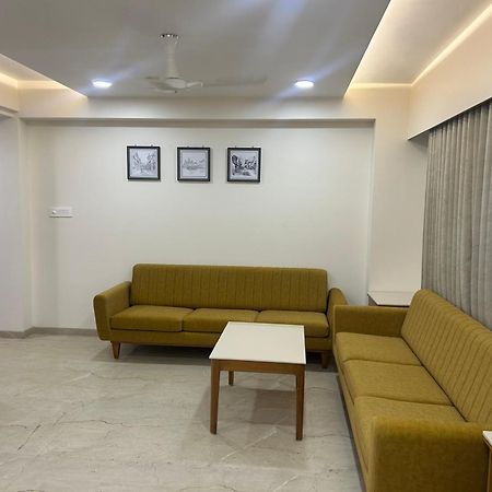 Hotel Flourish International Ahmedabad Exterior foto