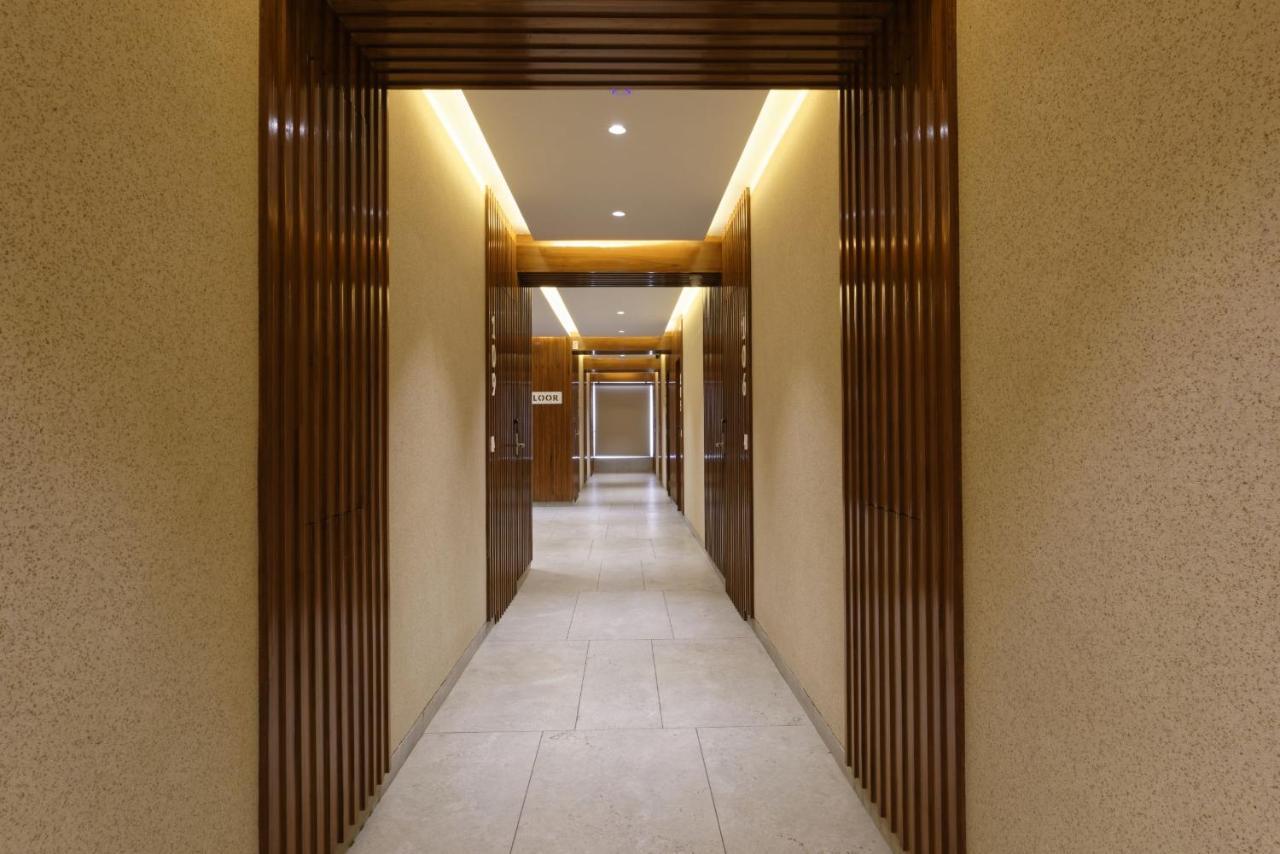 Hotel Flourish International Ahmedabad Exterior foto