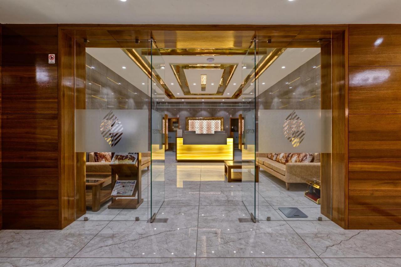 Hotel Flourish International Ahmedabad Exterior foto