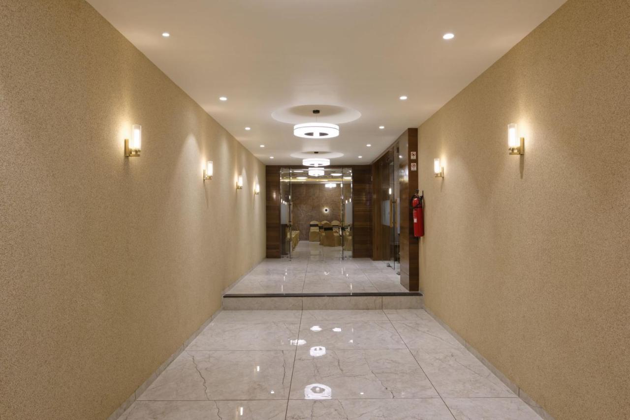Hotel Flourish International Ahmedabad Exterior foto