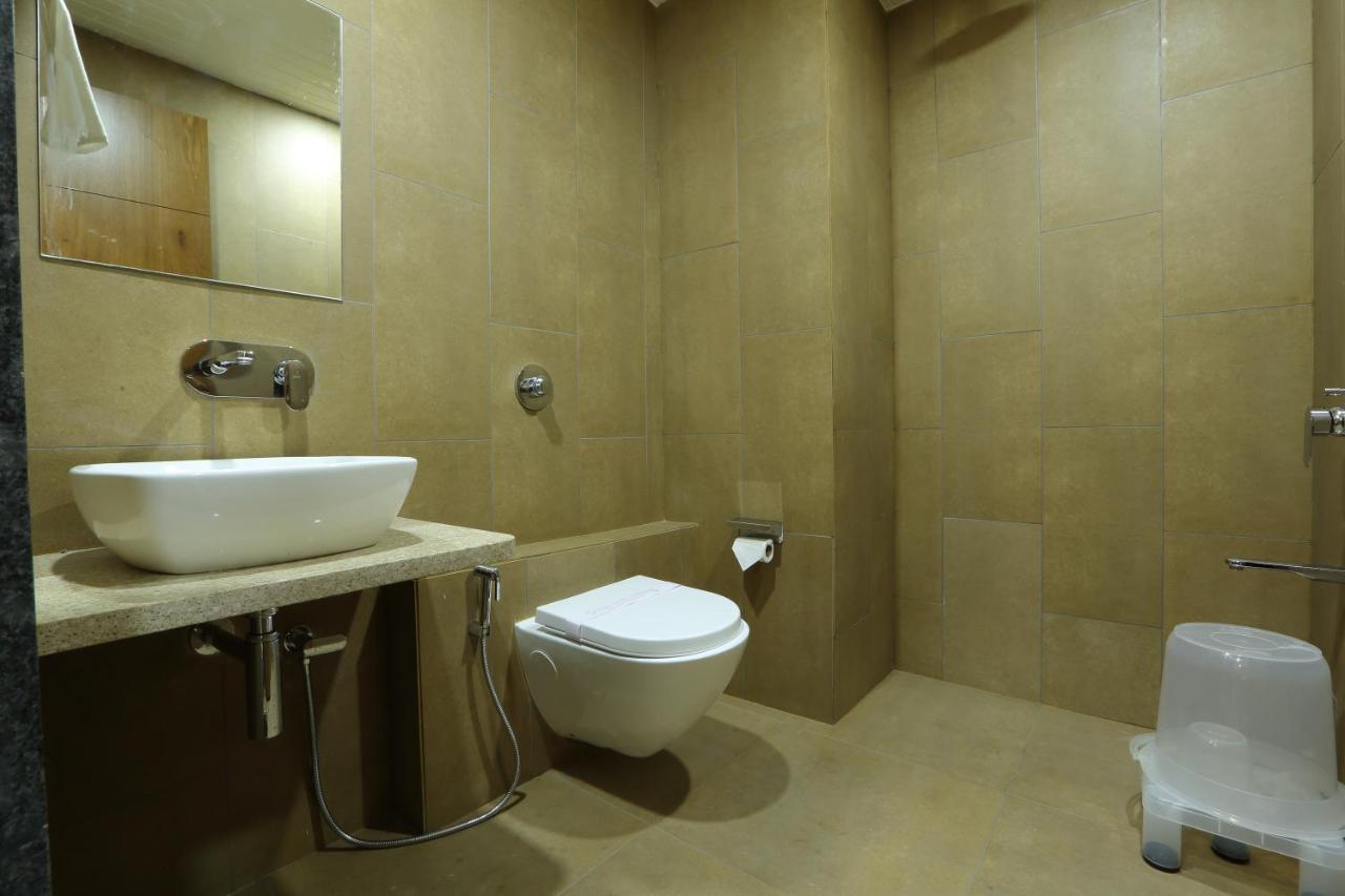 Hotel Flourish International Ahmedabad Exterior foto